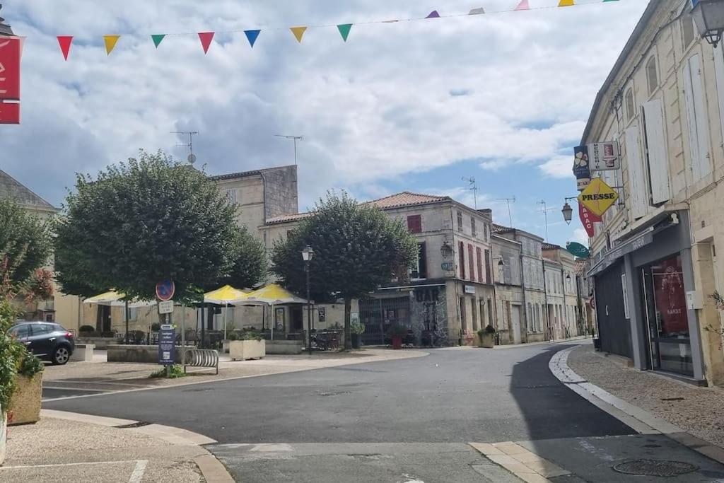 Le Duplex Du Centre - Ideal Pour Un Sejour Detente ! Saint-Savinien Exteriér fotografie